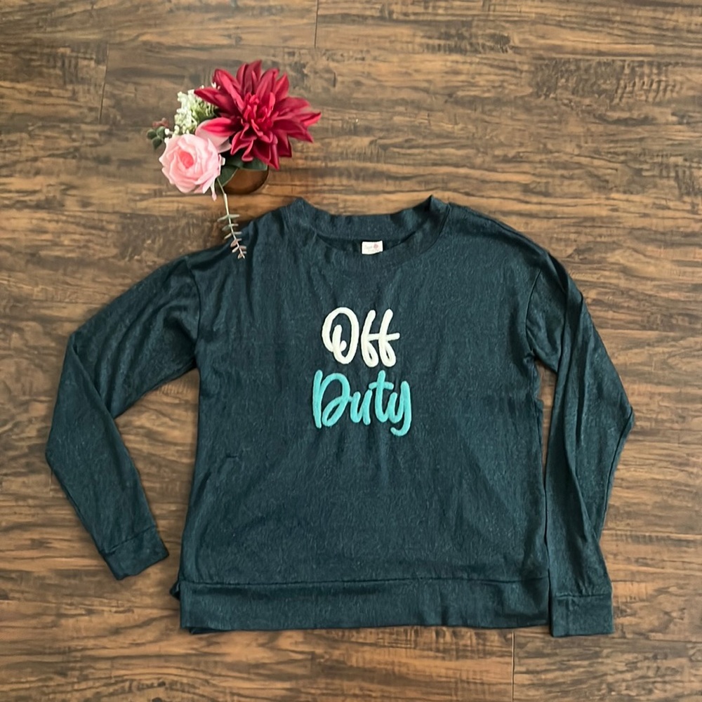 Super cozy WOMENS small or child’s long sleeve